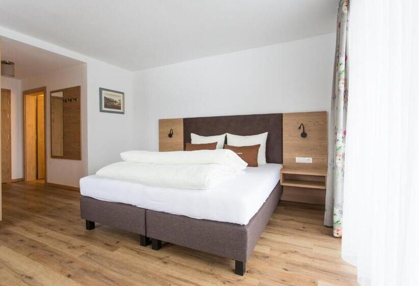 标准间带阳台, Das Landerer