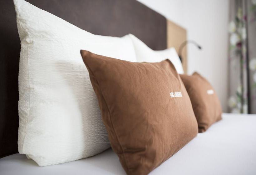 标准间带阳台, Das Landerer