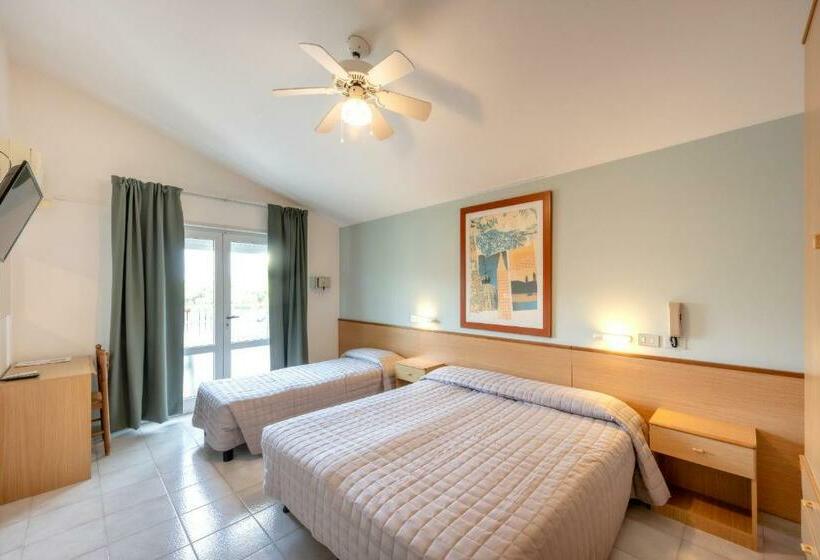 스탠다드 룸, Itta