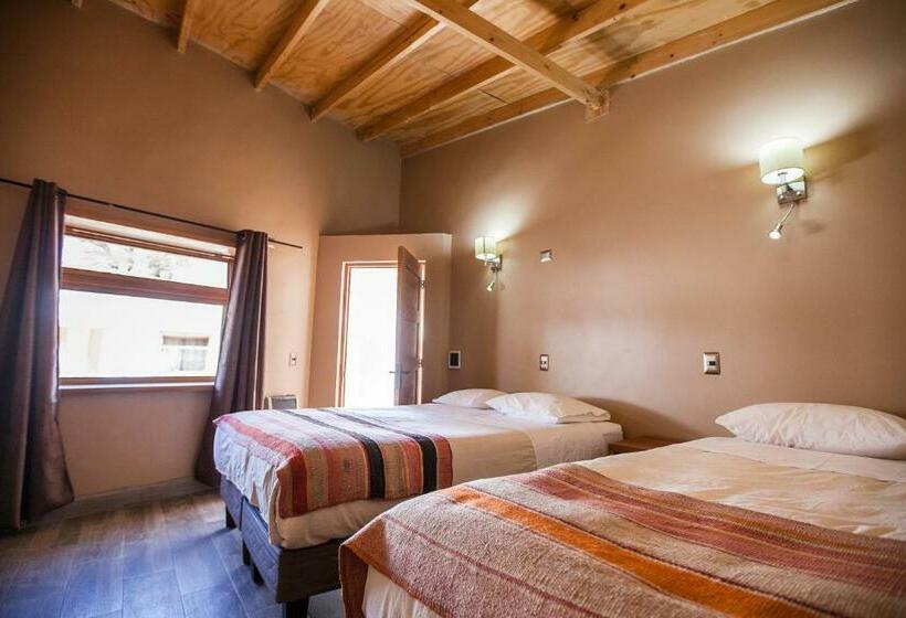 标准三人间, La Cochera