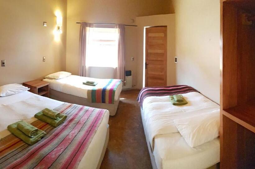 经典四人房间, La Cochera