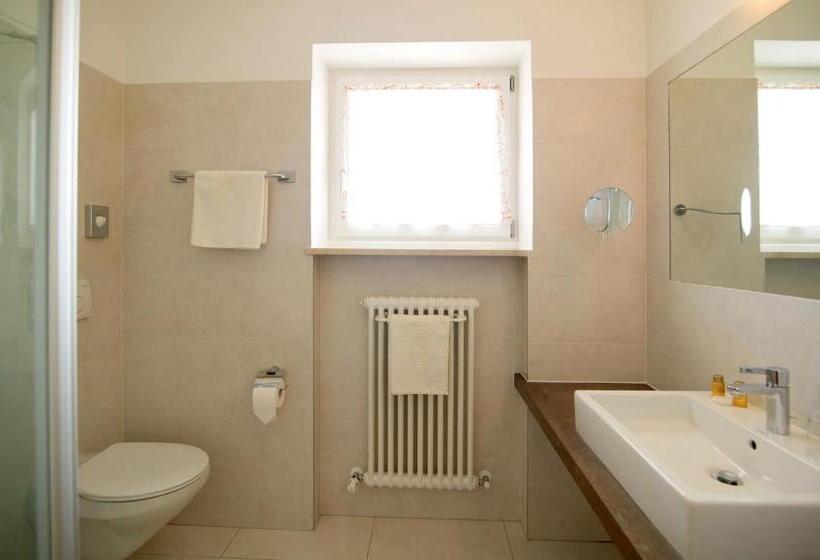 マウンテンビュースタンダードルーム, Römerrast