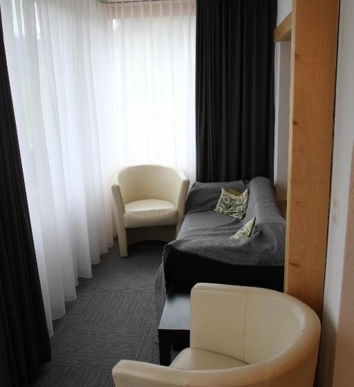 패밀리 스위트, Sonnenhalde