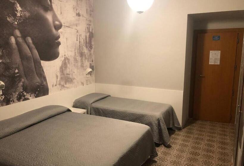 バルコニー付きスタンダードトリプルルーム, Wega