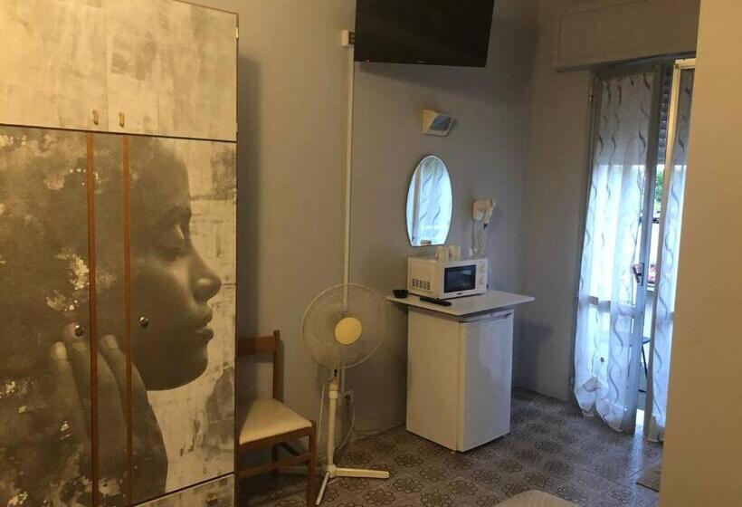 バルコニー付きスタンダードトリプルルーム, Wega