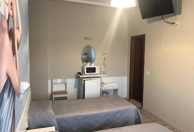 バルコニー付きスタンダードトリプルルーム, Wega