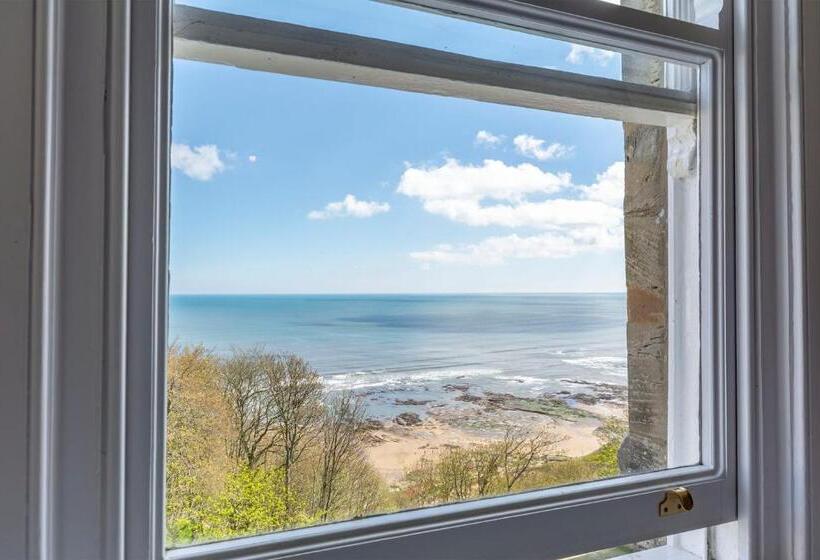 غرفة قياسية مطلّة علي البحر, Weston