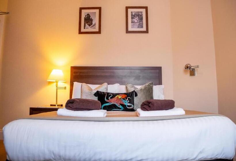 غرفة كومفورت, Weston