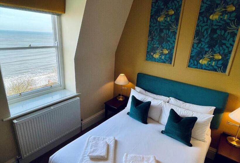 غرفة قياسية مطلّة علي البحر, Weston