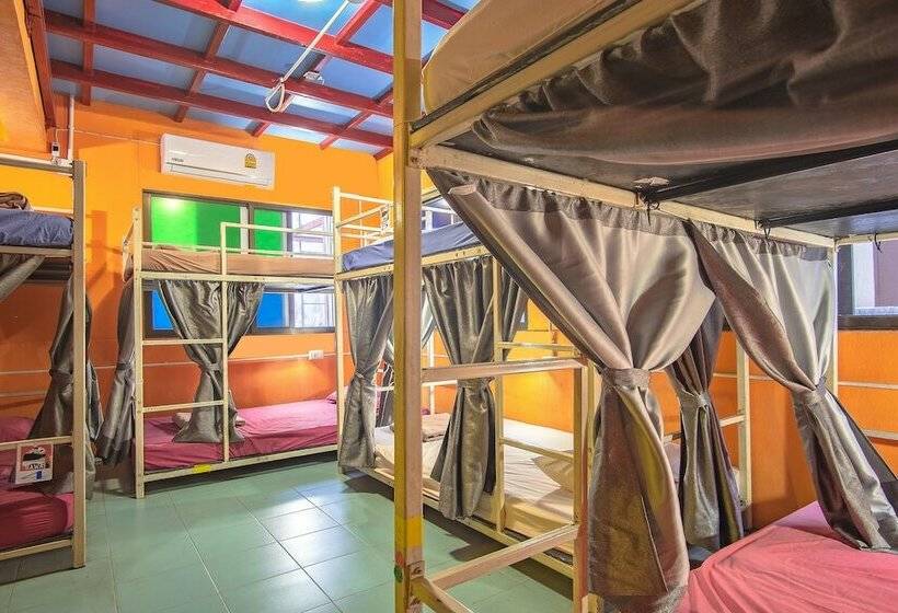 공동 객실, I Hostel Phuket