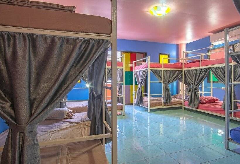 공동 객실, I Hostel Phuket