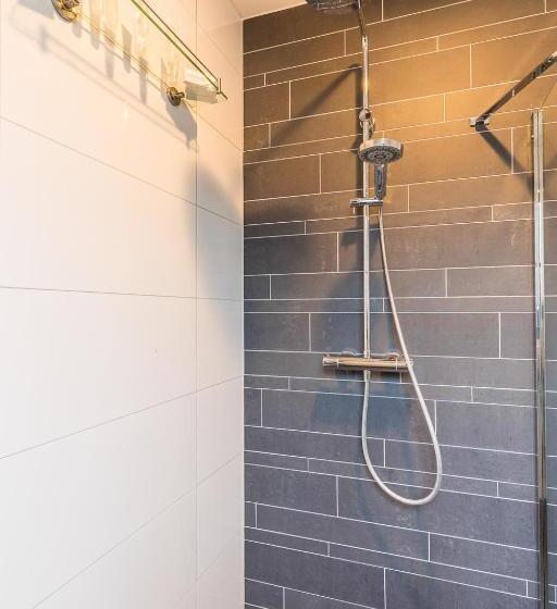 スタンダードスタジオ, Najade Resort