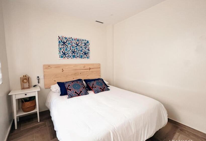 스탠다드 스튜디오, Ap Hotel Navas