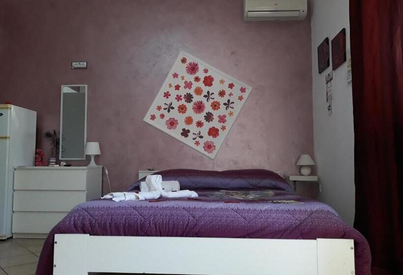 Семейный Номер, B&b La Gazza Ladra