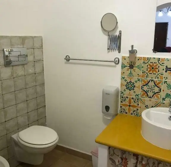 Comfort Kolmen Hengen Huone, B&b La Goletta Di Salina