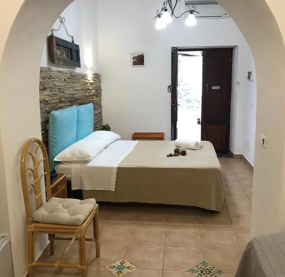 חדר קומפורט לשלושה, B&b La Goletta Di Salina