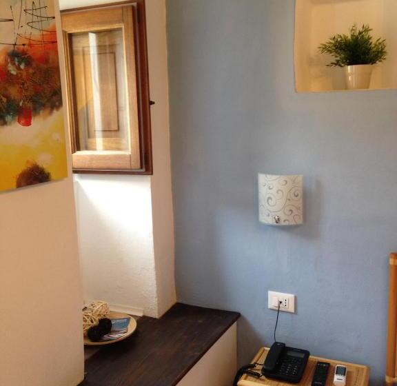 חדר דלוקס לשלושה, B&b La Goletta Di Salina