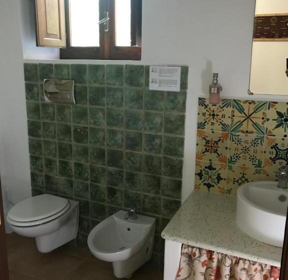 سوییت سوپریور با چشم‌انداز دریا, B&b La Goletta Di Salina