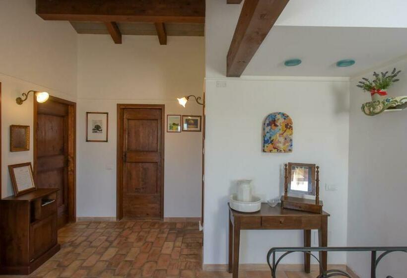 Номер Стандарт, B&b Punto Magico