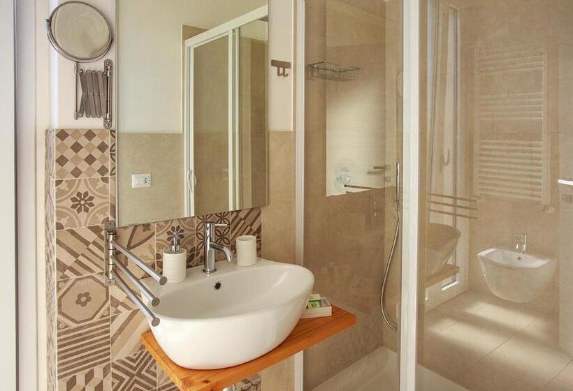 豪华工作室, Barokhouse