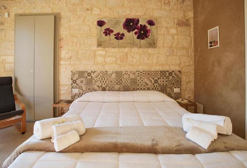 标准三人间, Barokhouse