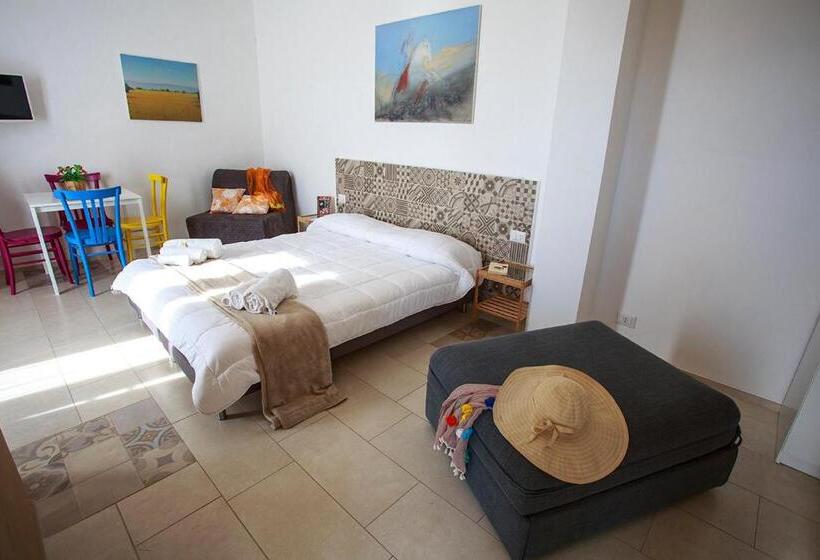 豪华工作室, Barokhouse