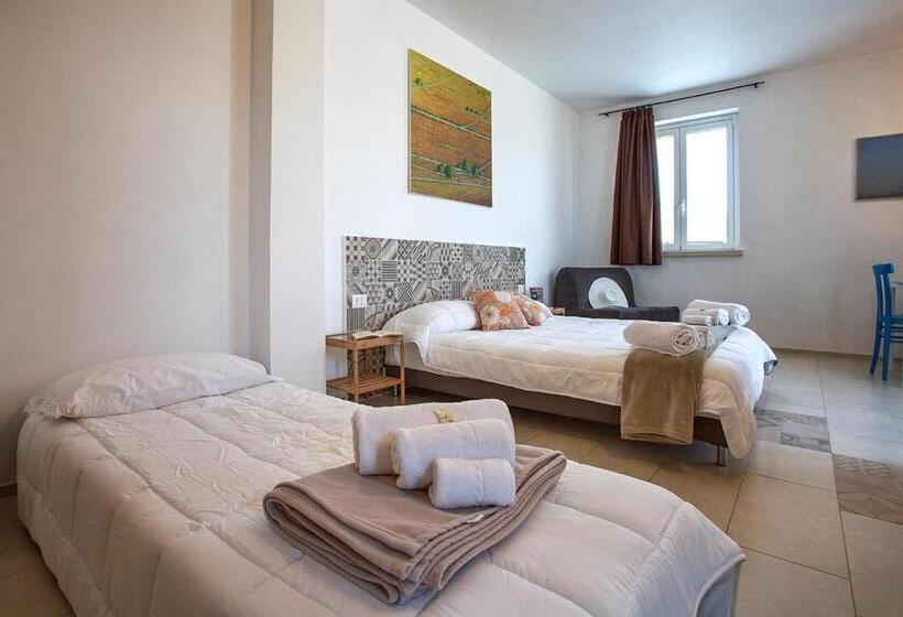 豪华工作室, Barokhouse