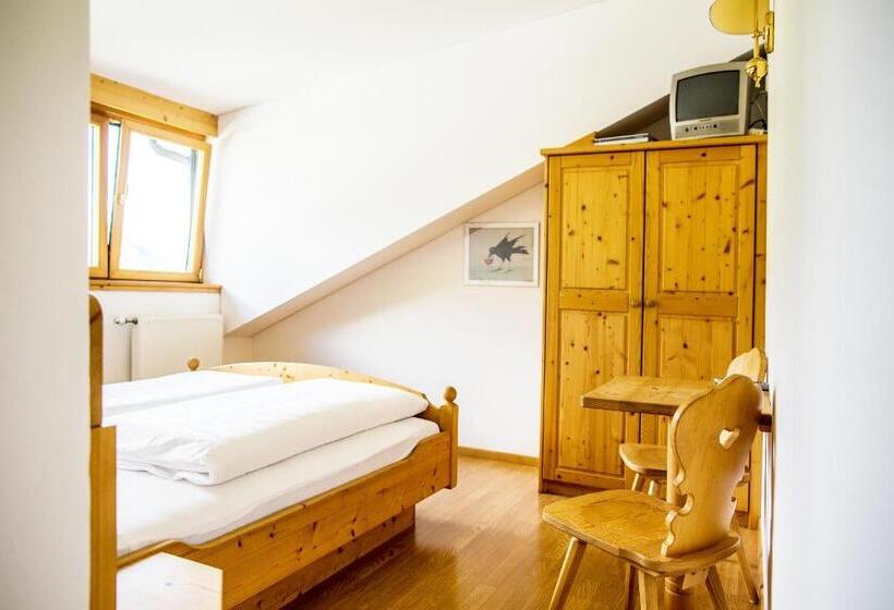 Номер Стандарт с Балконом, Garni Glurnserhof