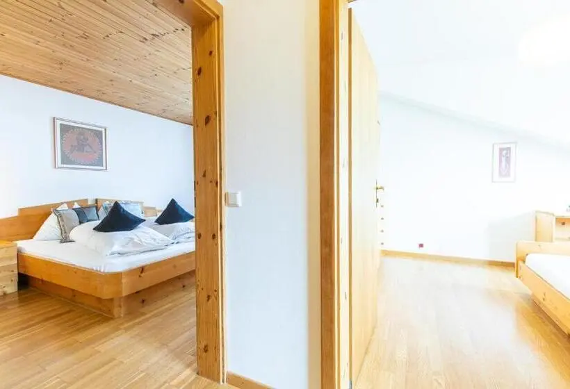 Sviitti 2 Makuuhuonetta, Garni Glurnserhof
