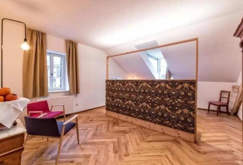 コンフォートルーム, Niedermairhof