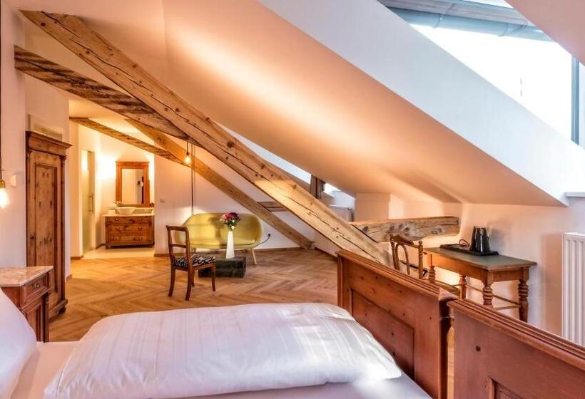 חדר סופריור, Niedermairhof