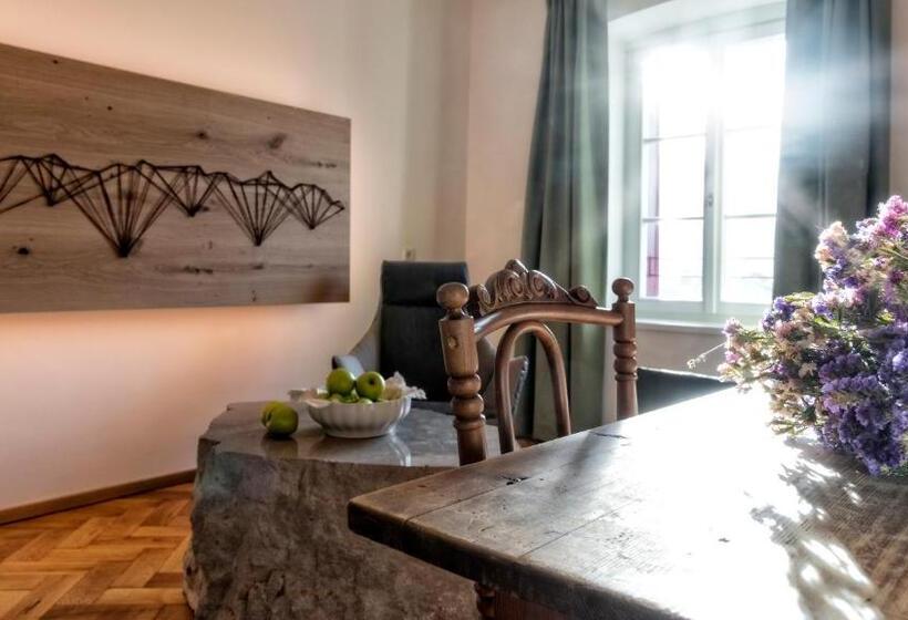 סוויטה דלוקס, Niedermairhof