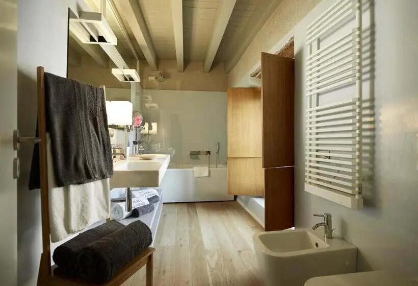 オーシャンビューデラックスルーム, Relais Montepepe Winery & Spa