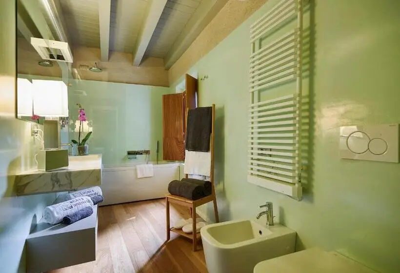 マウンテンビューデラックスルーム, Relais Montepepe Winery & Spa