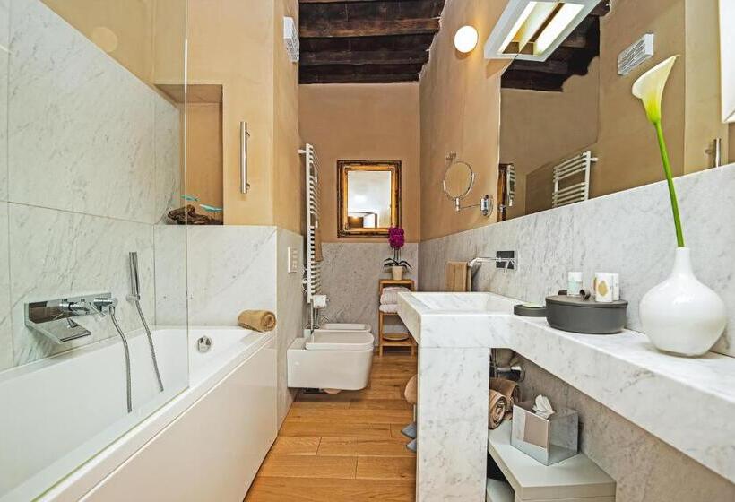 جناح جونيور مزوَّد بتراس, Relais Montepepe Winery & Spa