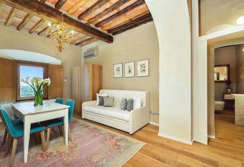 جناح جونيور مزوَّد بتراس, Relais Montepepe Winery & Spa