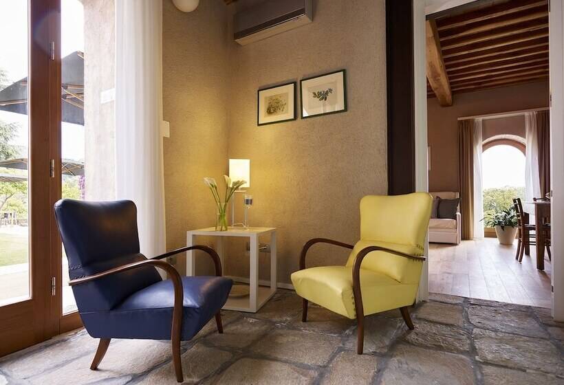 غرفة ديلوكس مطلّة علي البحر, Relais Montepepe Winery & Spa