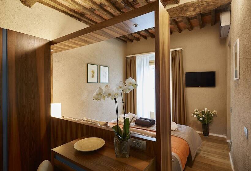 جناح جونيور, Relais Montepepe Winery & Spa