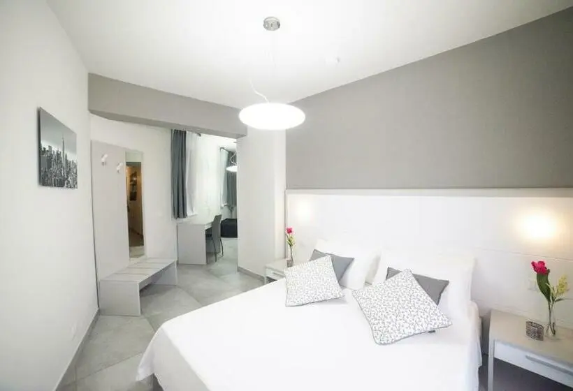 اتاق لوکس سه تخته, Sikania Casa Diamond