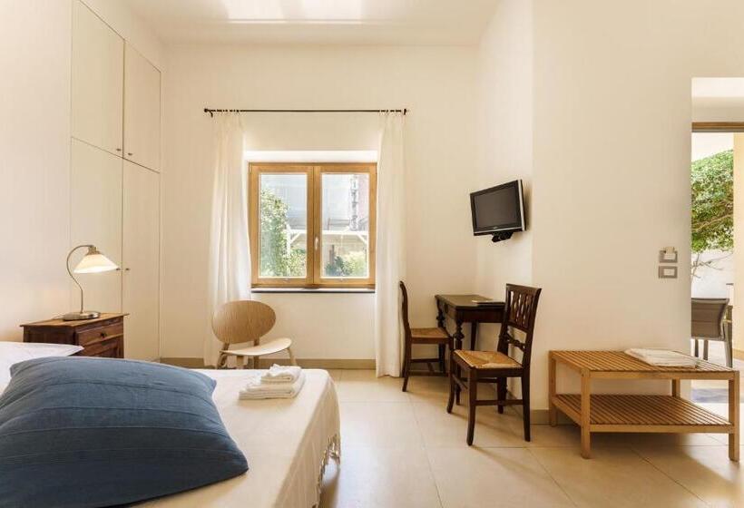 Quarto Estandar, Villa Mazzella
