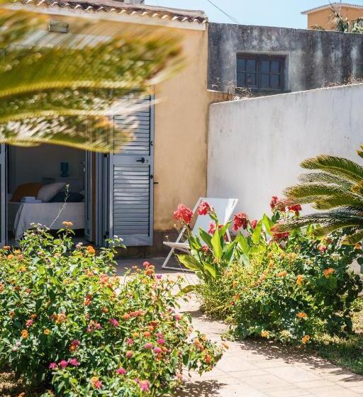 חדר אקונומי, Villa Mazzella