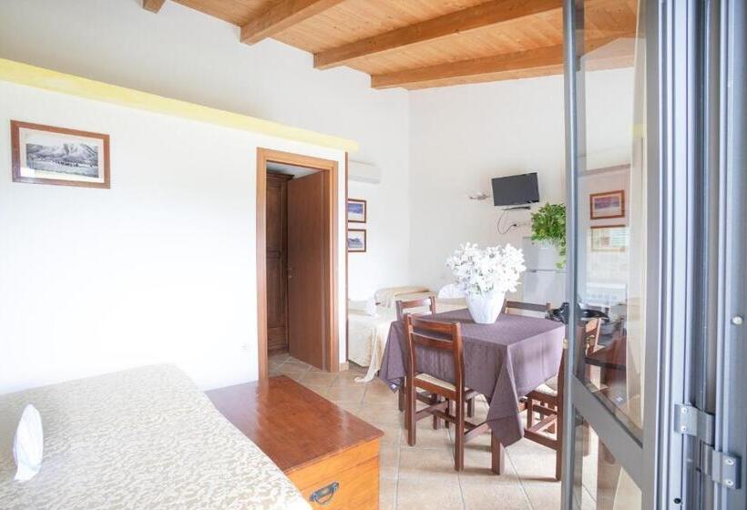 استودیوی استاندارد, Country Hotel Residence Da Pilade