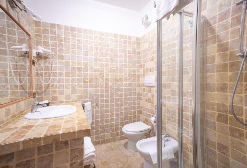 استودیوی استاندارد, Country Hotel Residence Da Pilade