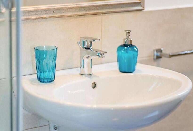 带1个卧室的带海景的公寓, Driùs Edodè   B&b Affittacamere