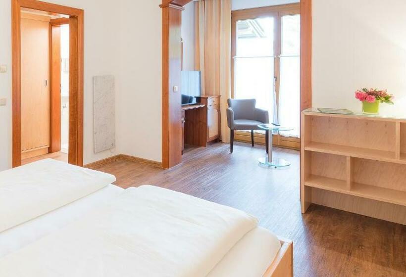 اتاق استاندارد با بالکن, Golf Tennis Wellnesshotel Mori