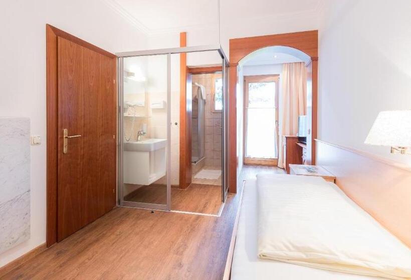 バルコニー付きシングルスタンダードルーム, Golf Tennis Wellnesshotel Mori