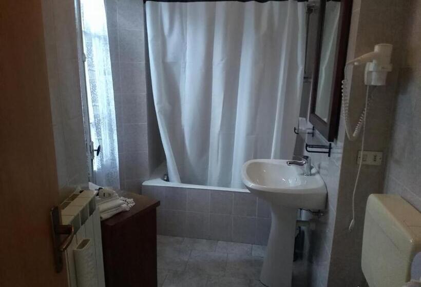 スタンダード４人部屋, Albergo Ristorante Coppa