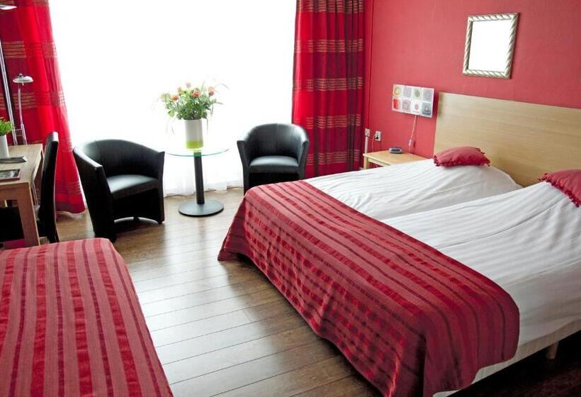 디럭스 트리플 룸, Albion