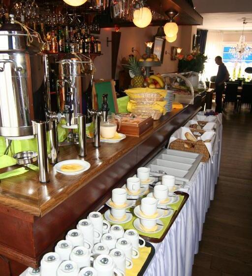 패밀리 스위트, Albion