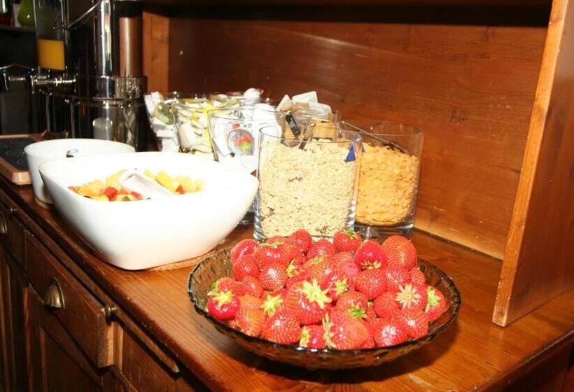 패밀리 스위트, Albion